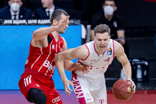 而年少成名 而年少成名