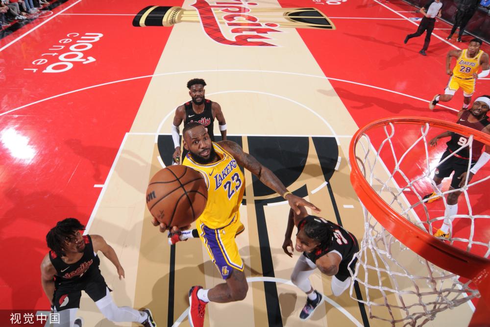 黄东萍频频 黄东萍频频