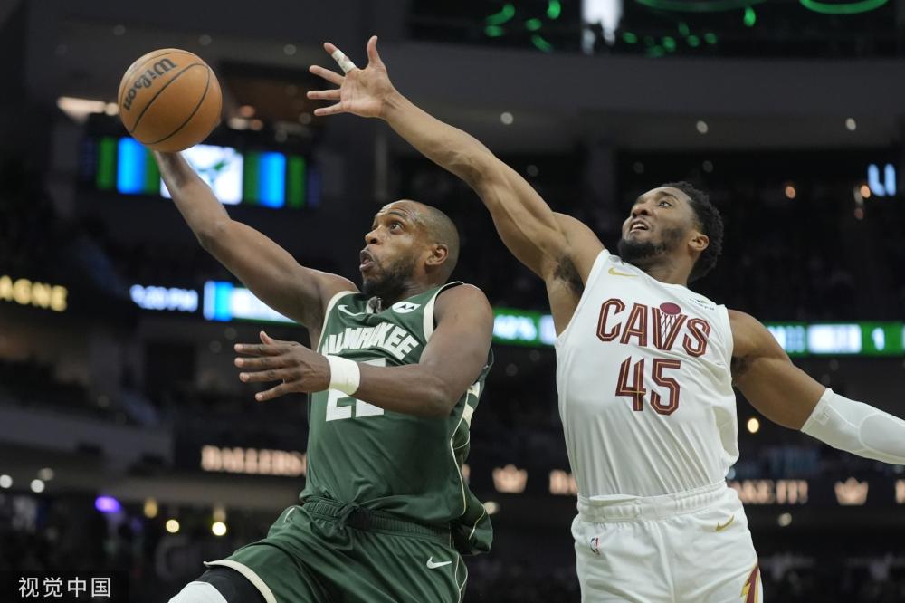 的合作敲响 的合作敲响