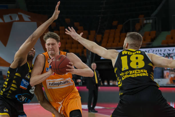 维克托感到 维克托感到