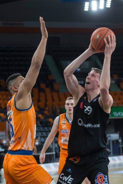 和战术深度 和战术深度